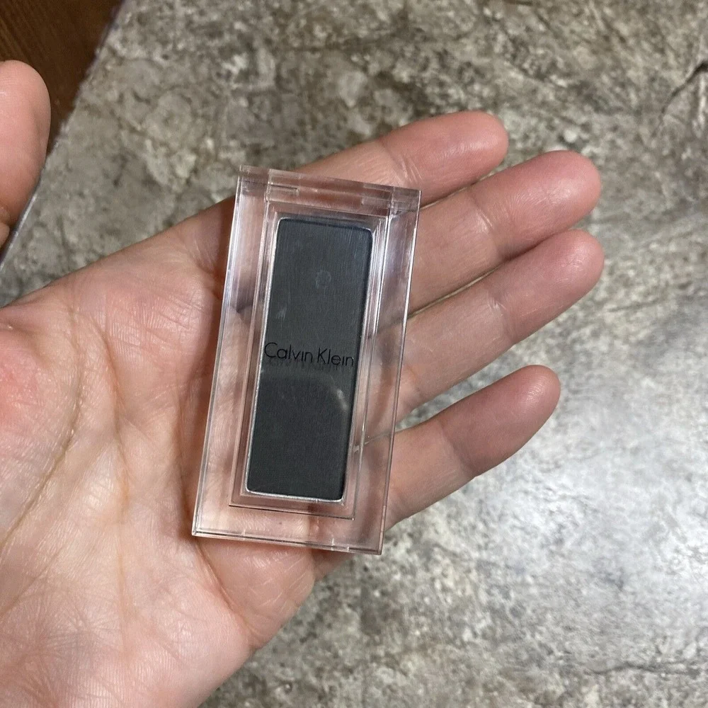 Calvin‎ Klein Eyeshadow #25 Black Jade NWOB Full Size Eye Shadow Rare